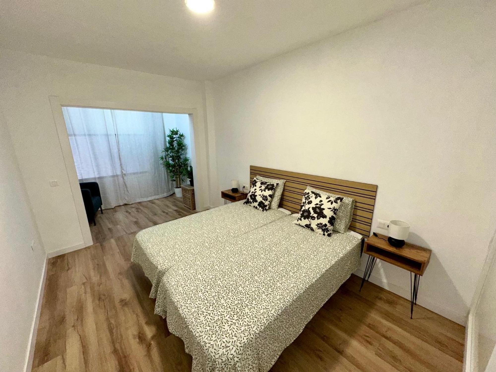 Central Flat Los Cristianos Square Guincho  المظهر الخارجي الصورة