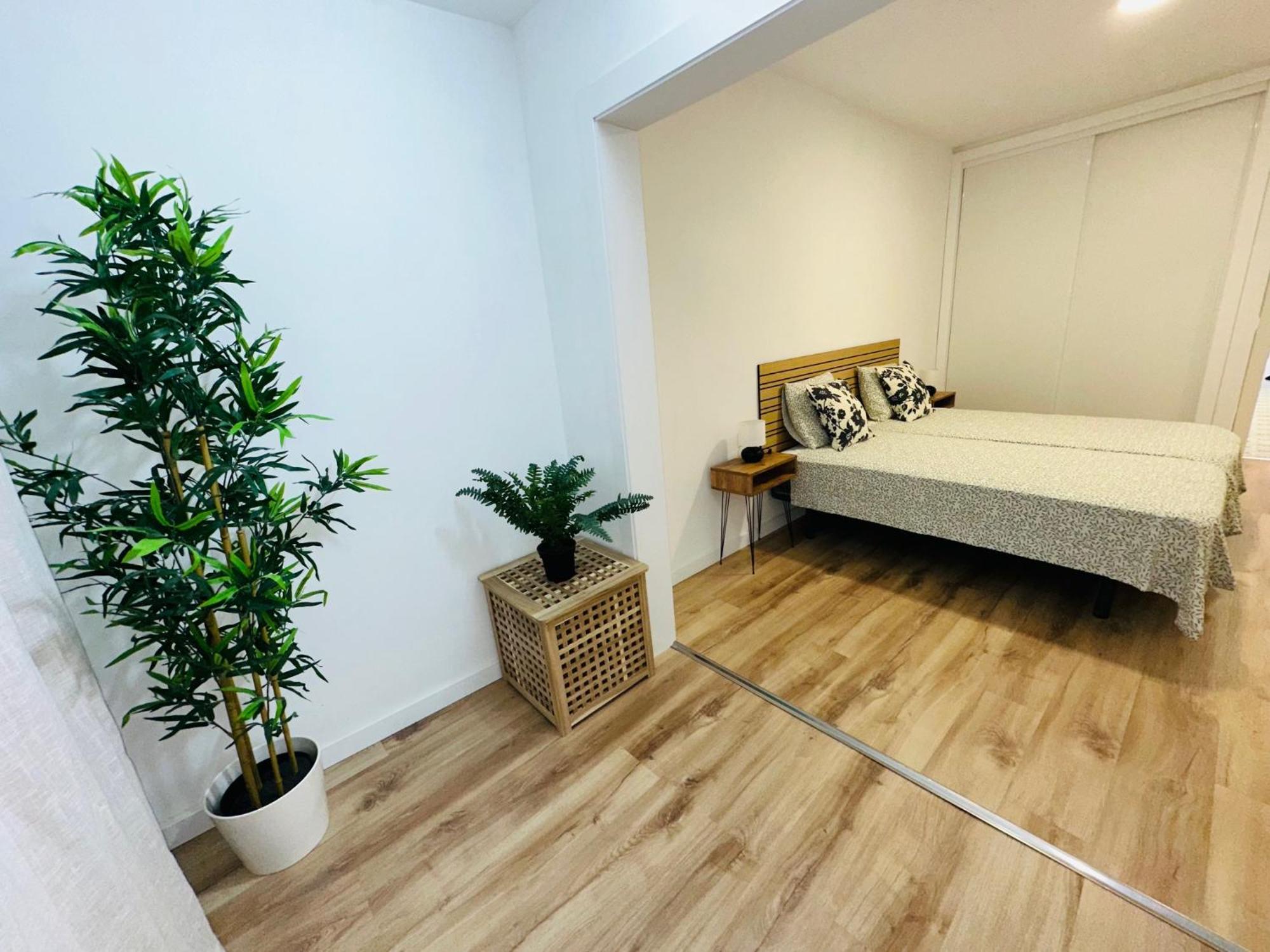 Central Flat Los Cristianos Square Guincho  المظهر الخارجي الصورة
